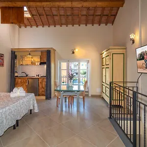 La Mandolata Dei Poeti Apartment